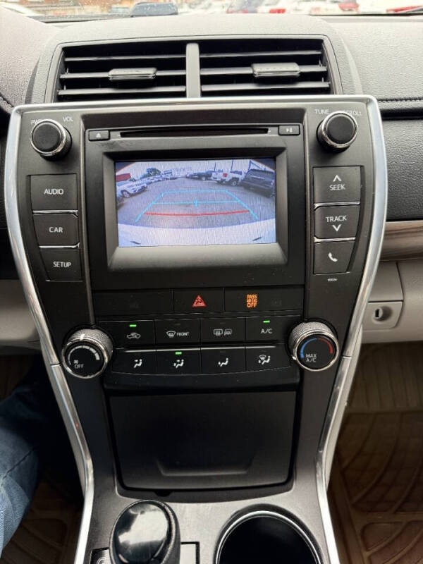 2016 Toyota Camry LE