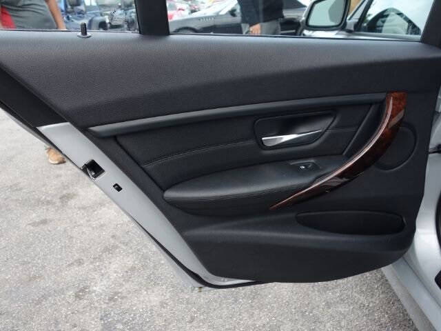 2013 BMW 3 Series 328i