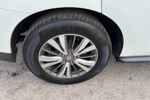 2020 Nissan Pathfinder SL