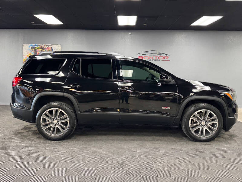 2017 GMC Acadia SLT-1
