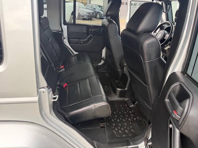 2012 Jeep Wrangler Unlimited Arctic