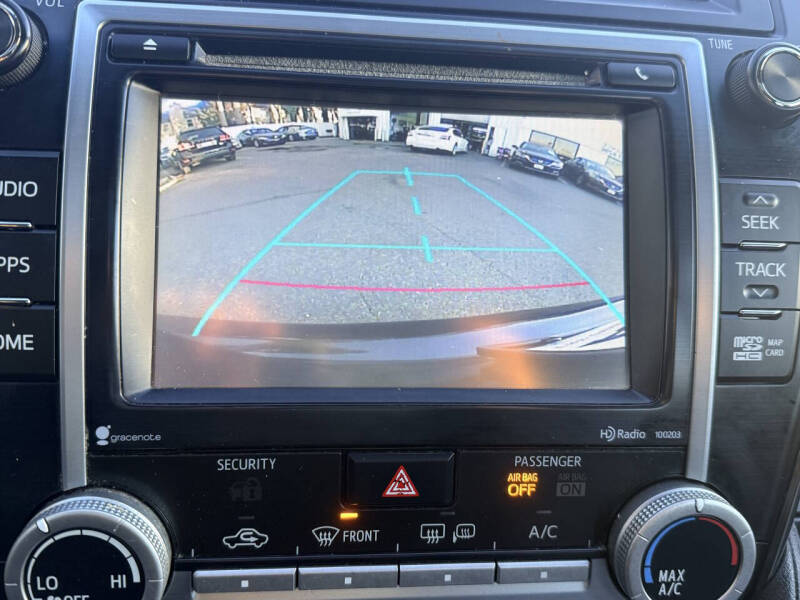 2014 Toyota Camry SE