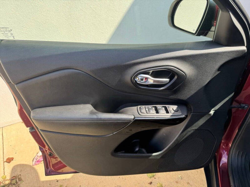 2021 Jeep Cherokee Altitude