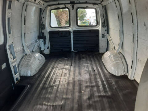 2011 Chevrolet Express 2500