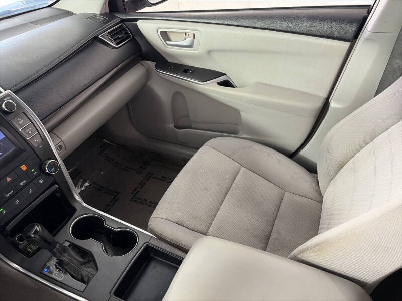 2015 Toyota Camry LE