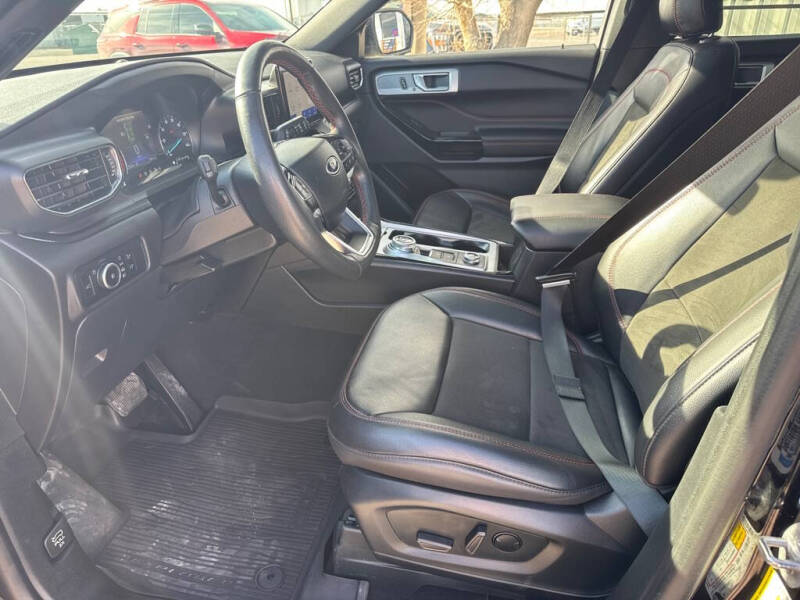 2024 Ford Explorer ST-Line