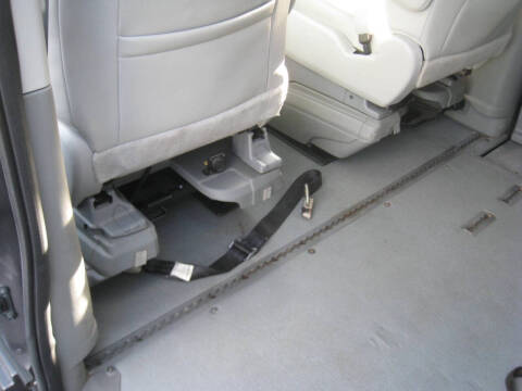 2014 Toyota Sienna XLE 7-Passenger Auto Access Seat