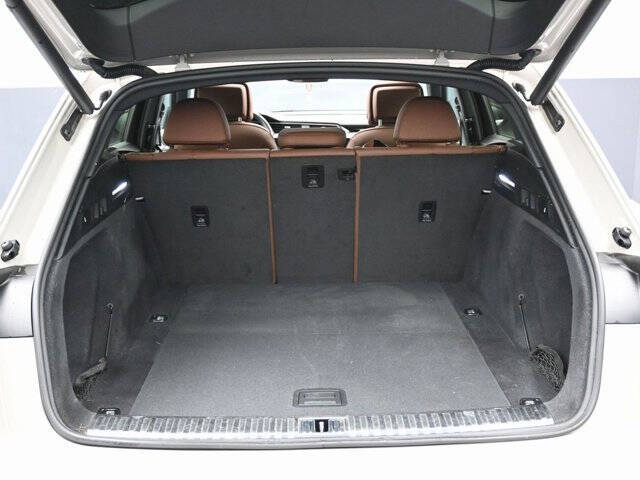 2019 Audi e-tron quattro Premium Plus