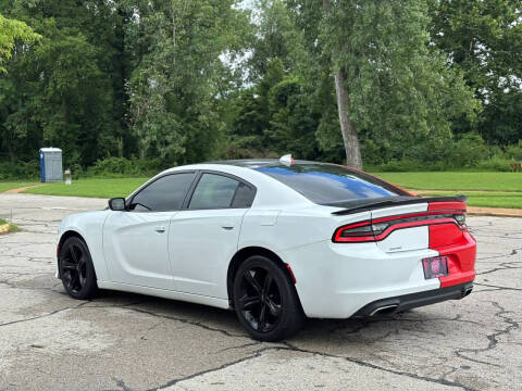 2015 Dodge Charger SXT