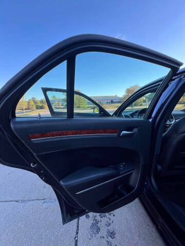 2012 Chrysler 300 Limited