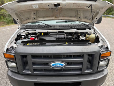 2014 Ford E-Series E-250