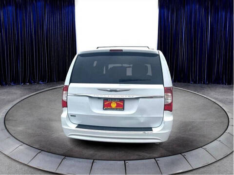 2015 Chrysler Town and Country Touring