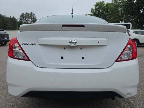 2018 Nissan Versa S Plus