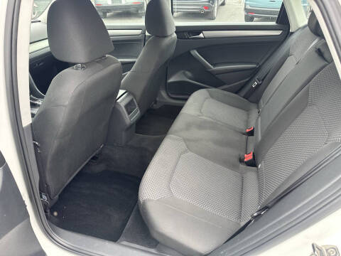 2013 Volkswagen Passat S