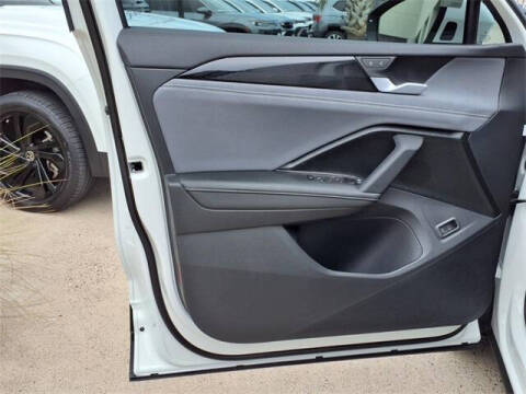 2025 Volkswagen Tiguan SE