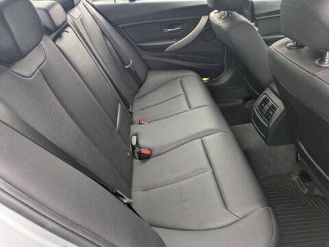 2017 BMW 3 Series 320i xDrive