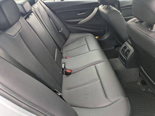 2017 BMW 3 Series 320i xDrive