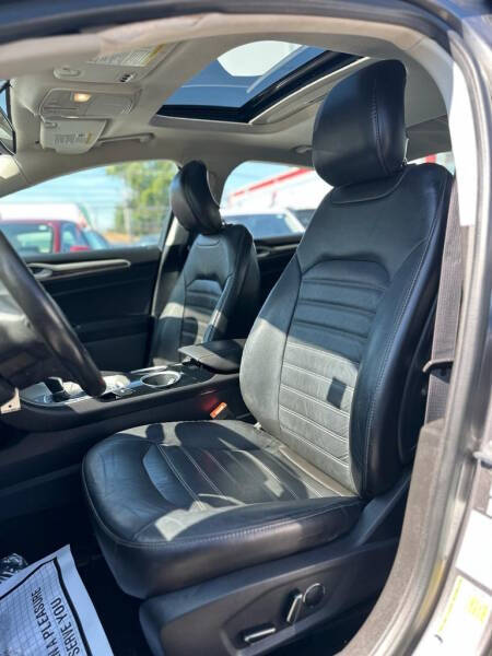 2013 Ford Fusion SE