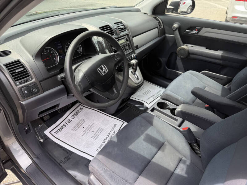 2011 Honda CR-V LX - Photo 17