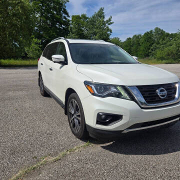 2017 Nissan Pathfinder Platinum