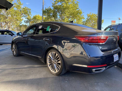 2017 Kia Cadenza Limited