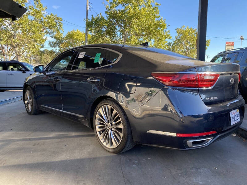 2017 Kia Cadenza Limited