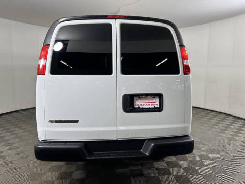 2021 Chevrolet Express 2500