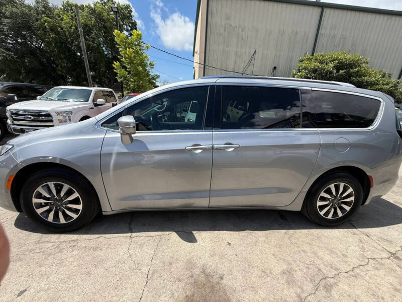 2021 Chrysler Pacifica Touring L