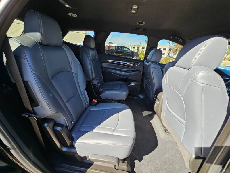 2023 Buick Enclave Essence