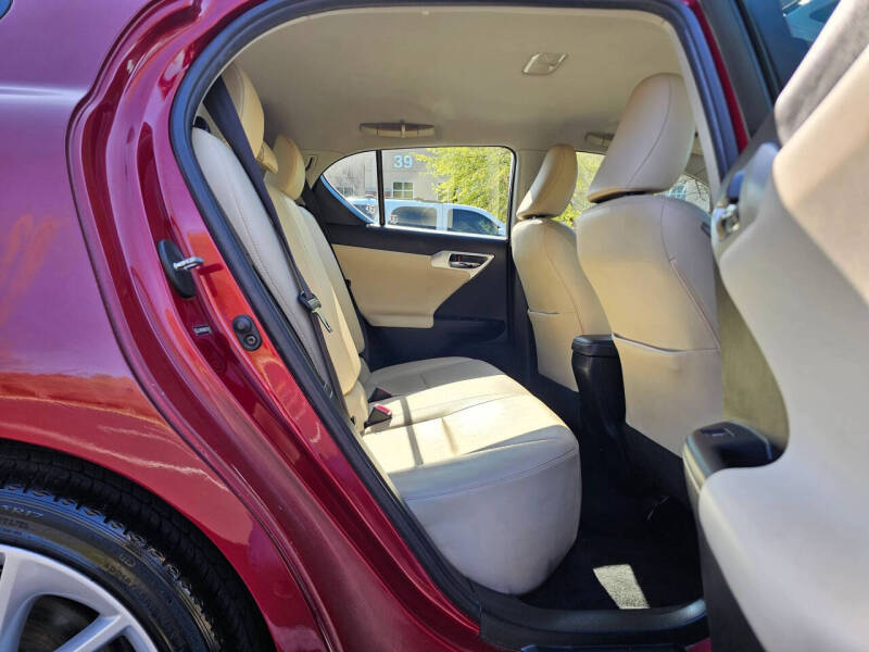 2011 Lexus CT 200h