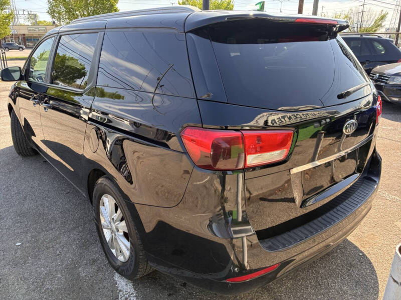2016 Kia Sedona LX