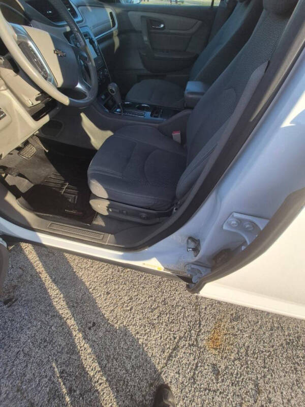 2017 Chevrolet Traverse LT