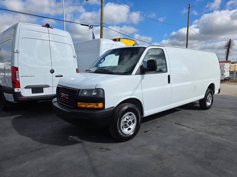 2023 GMC Savana 2500
