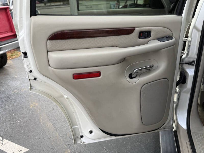 2005 Cadillac Escalade