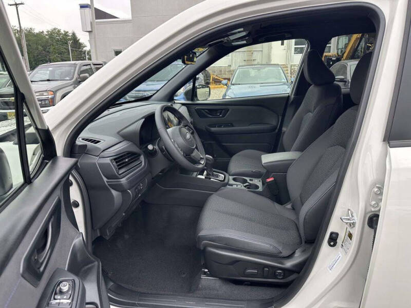 2025 Subaru Forester Premium Hybrid