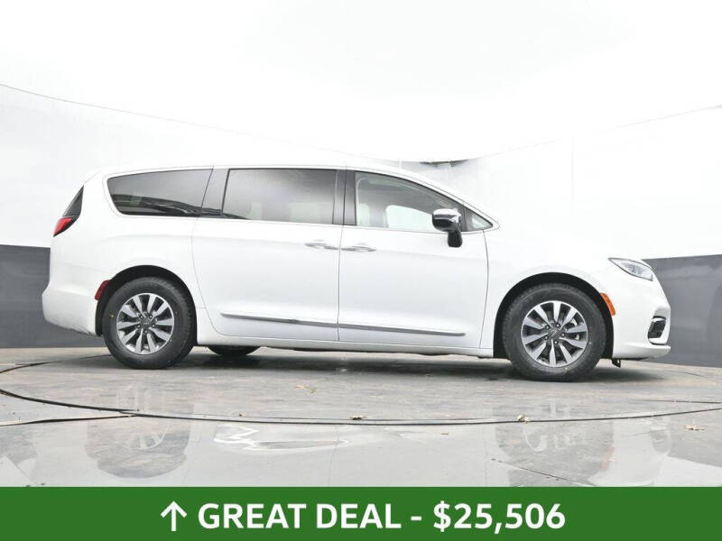 2023 Chrysler Pacifica Plug-In Hybrid Limited