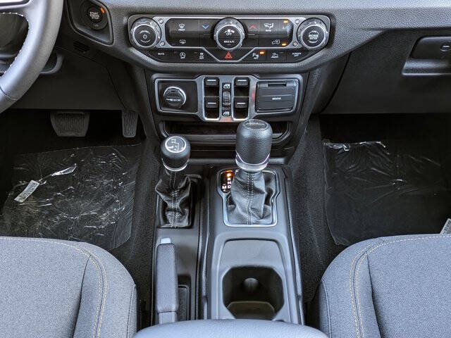 2025 Jeep Gladiator Sport S