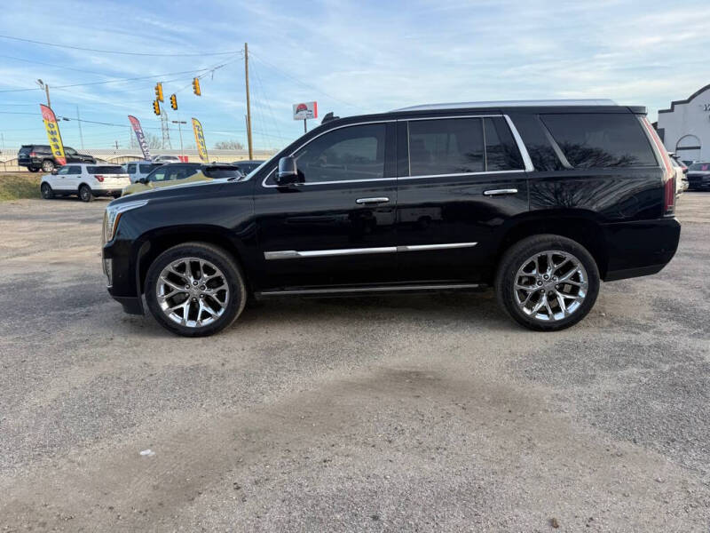 2017 Cadillac Escalade Platinum