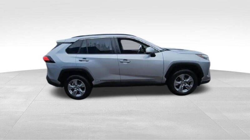 2023 Toyota RAV4 Hybrid XLE