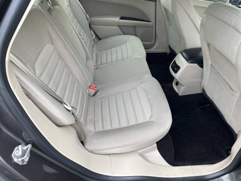 2019 Ford Fusion SE