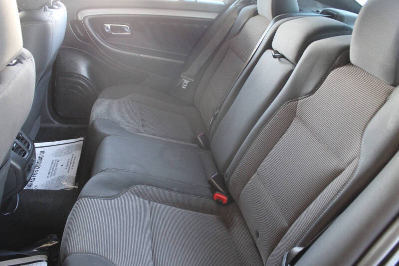 2017 Ford Taurus SEL