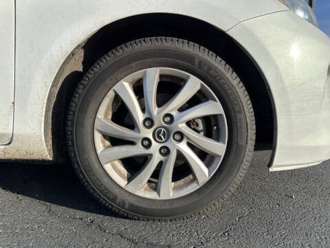 2013 Mazda MAZDA3 i Touring