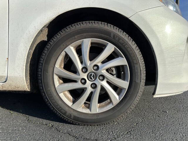 2013 Mazda MAZDA3 i Touring