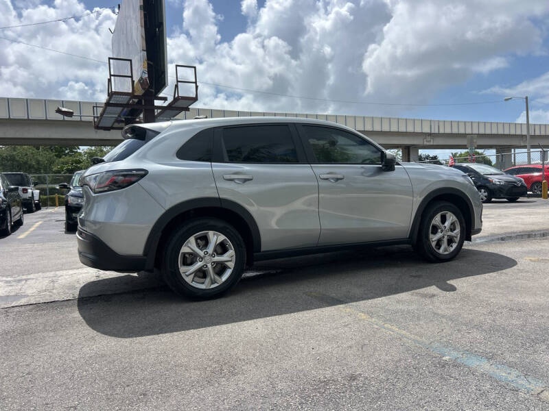 2025 Honda HR-V LX
