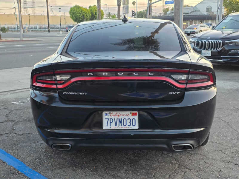 2016 Dodge Charger SXT