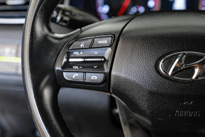 2019 Hyundai Veloster