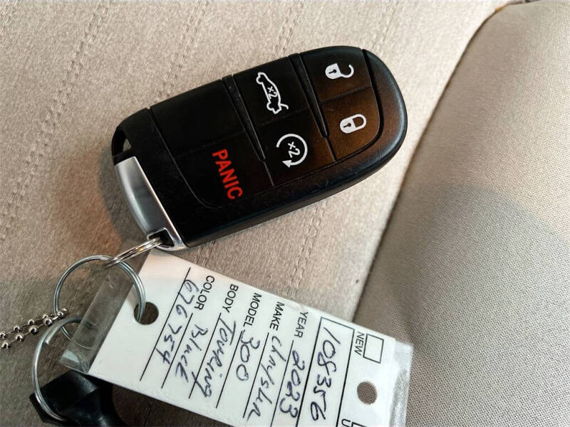 2023 Chrysler 300 Touring