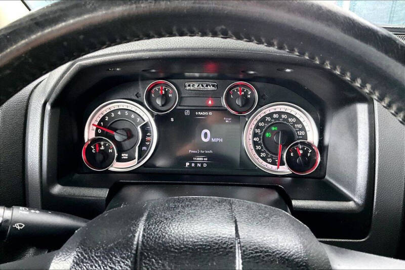 2017 RAM 1500 SLT