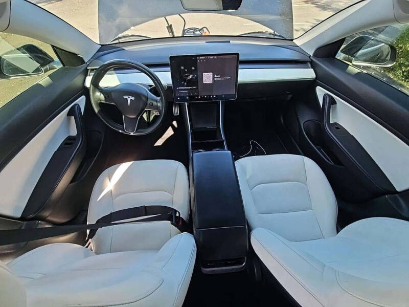 2019 Tesla Model 3 Performance