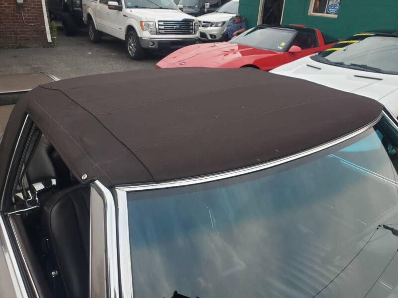 1987 Mercedes-Benz 560-Class 560 SL